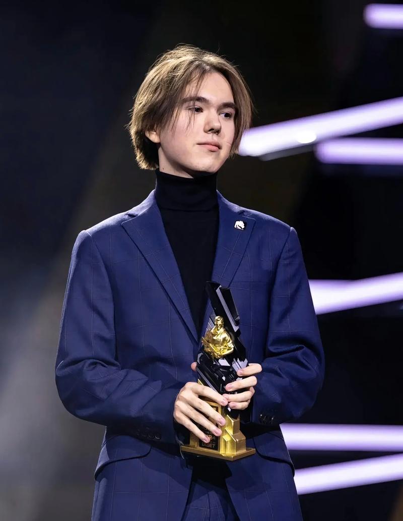 S15第二日宣传片-ELK：我们会展现出BLG该有的水平