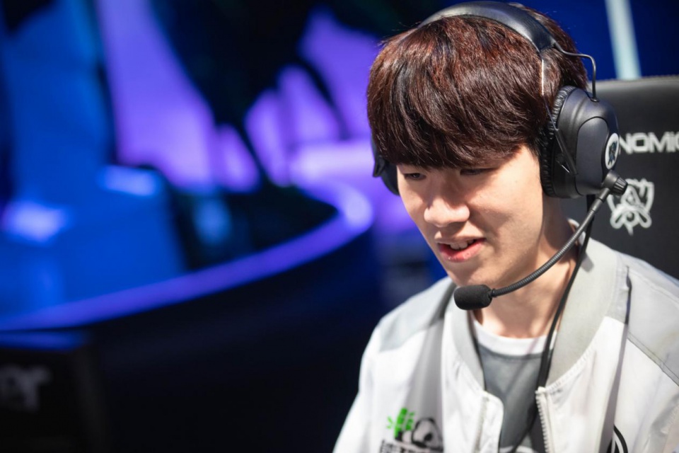 LPL春季赛今日海报大比拼：RNG：永不言弃，九九归R